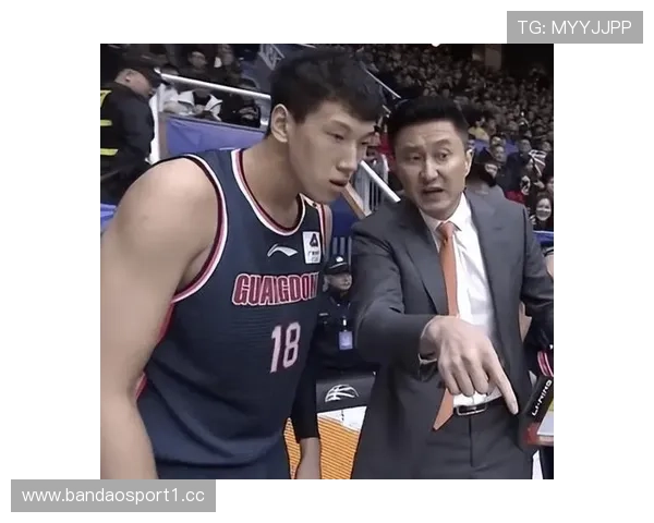 曾凡博伤情未明付豪杜润旺落选中国男篮四号位短板风险进一步凸显